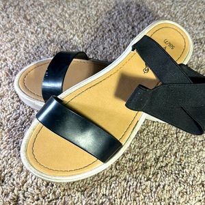 Women’s Black Sandal Flats